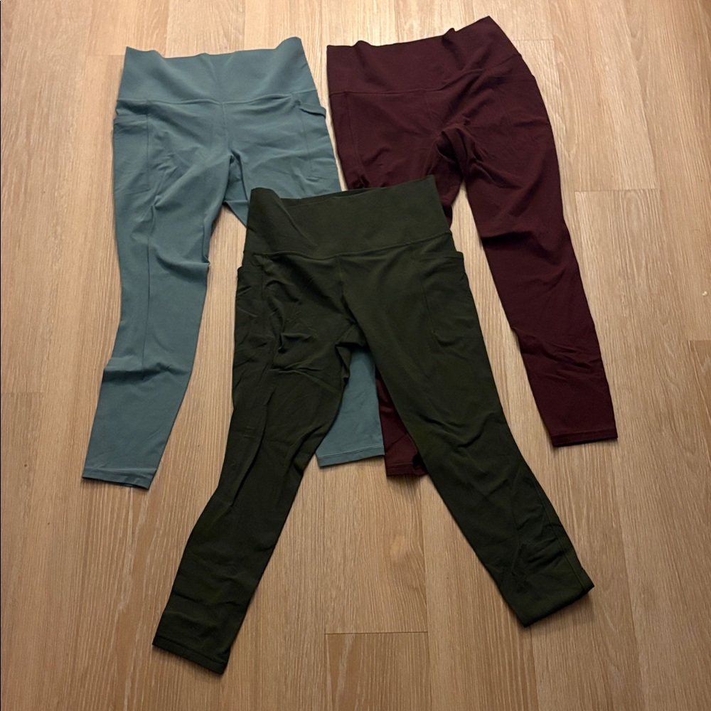 Athleta  7/8 Leggings (Lot of 3) In Good Condition Medium